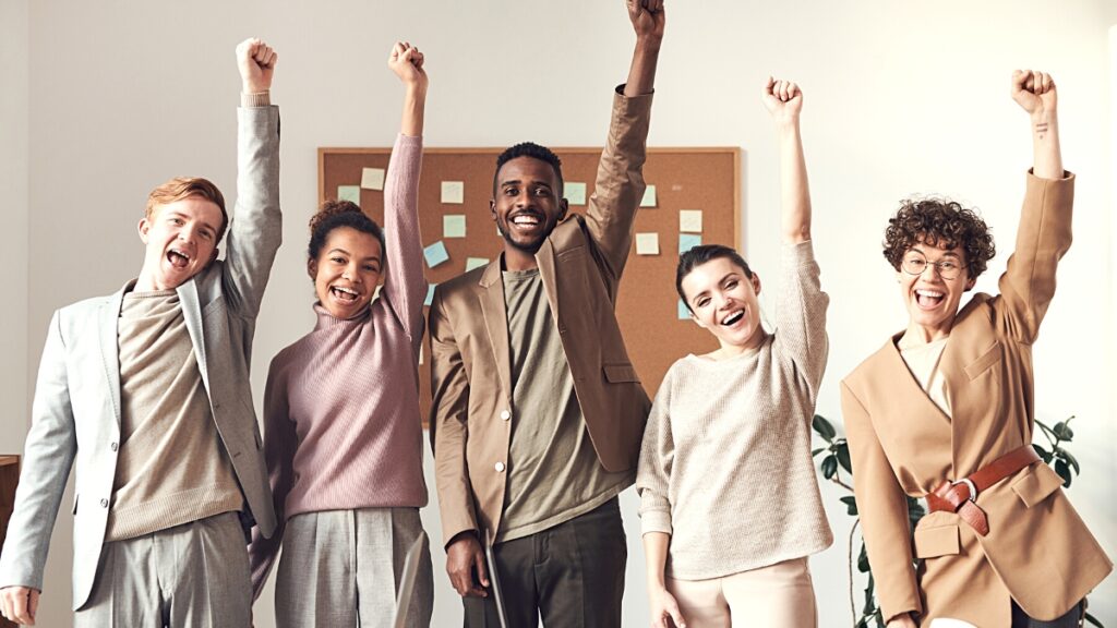 Harga yang terus naik jadi alasan generasi muda sulit punya rumah. Namun, ada banyak Cara membeli rumah di usia muda yang bisa dilakukan, kok!