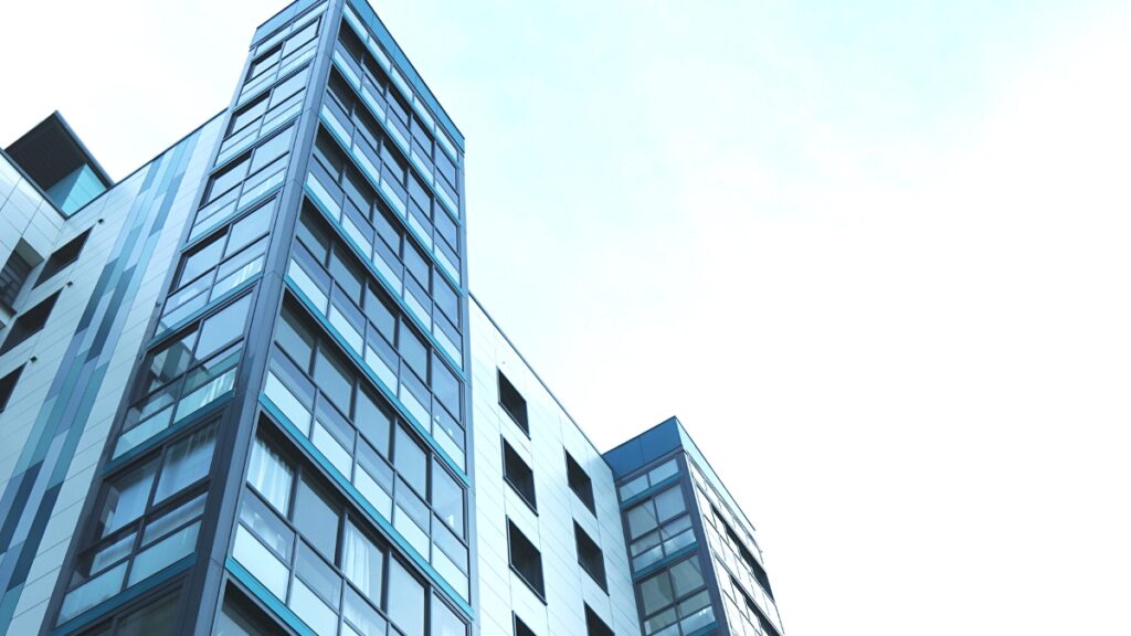 Investasi aset properti gedung perkantoran