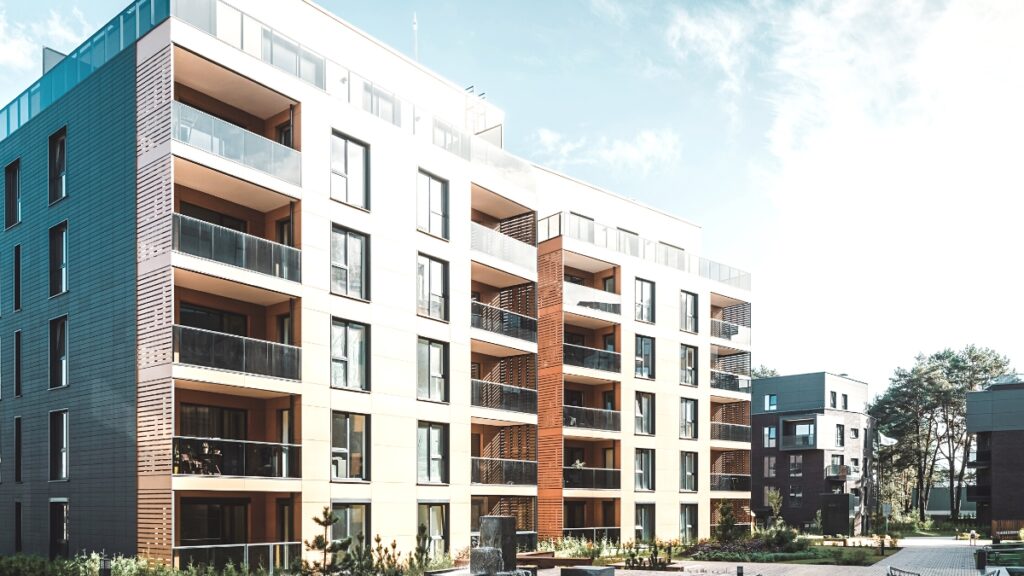 Menyewa atau membeli aset apartemen